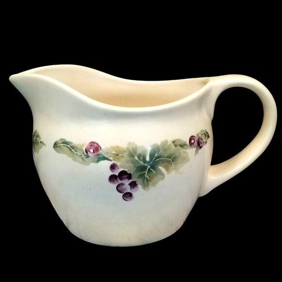 Pfaltzgraff Jamberry Large Ceramic Pitcher Jug 2 Quart Microwave and Oven Safe - Picture 1 of 7